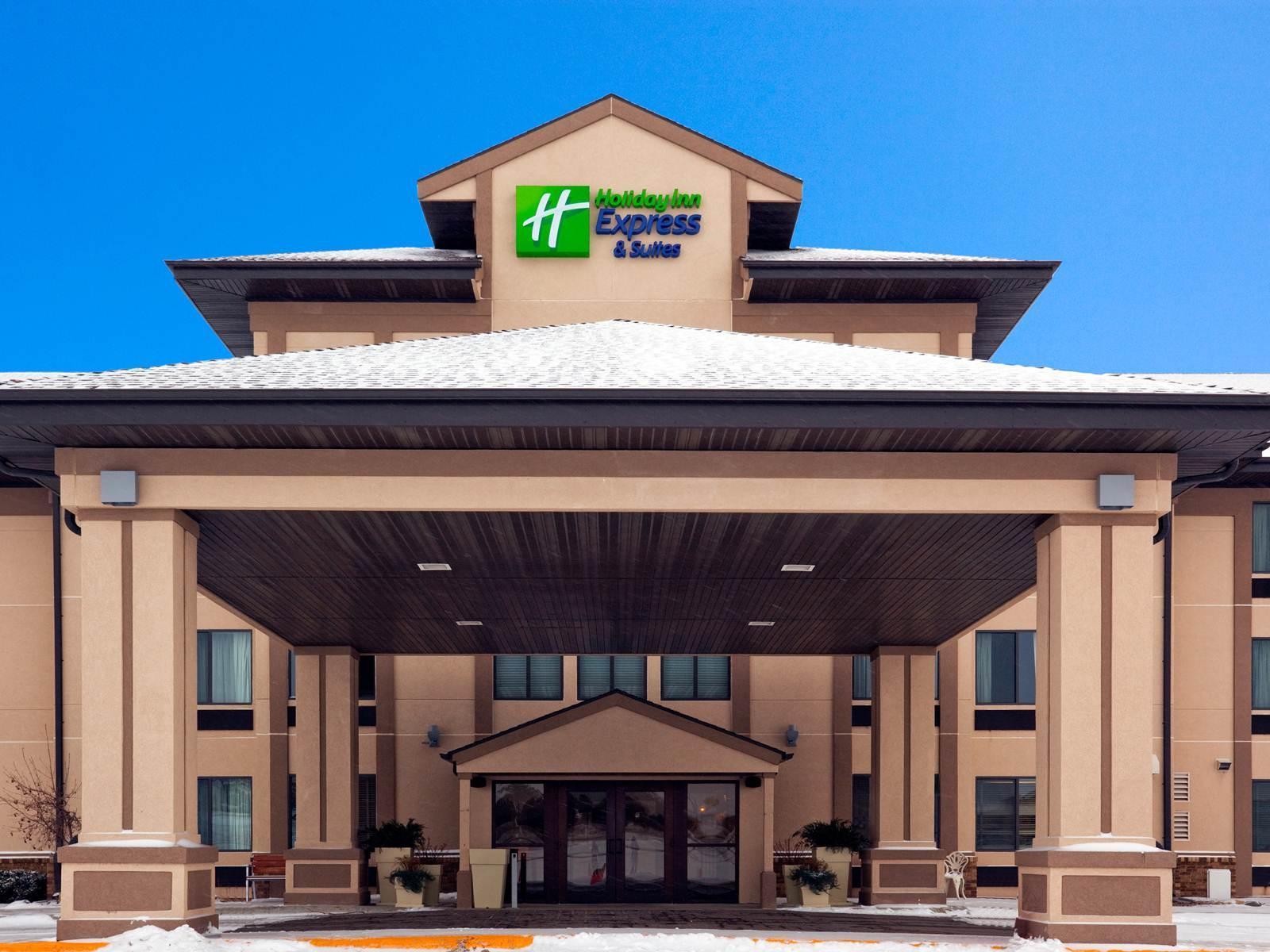 Holiday Inn Express & Suites Winner By Ihg Екстер'єр фото